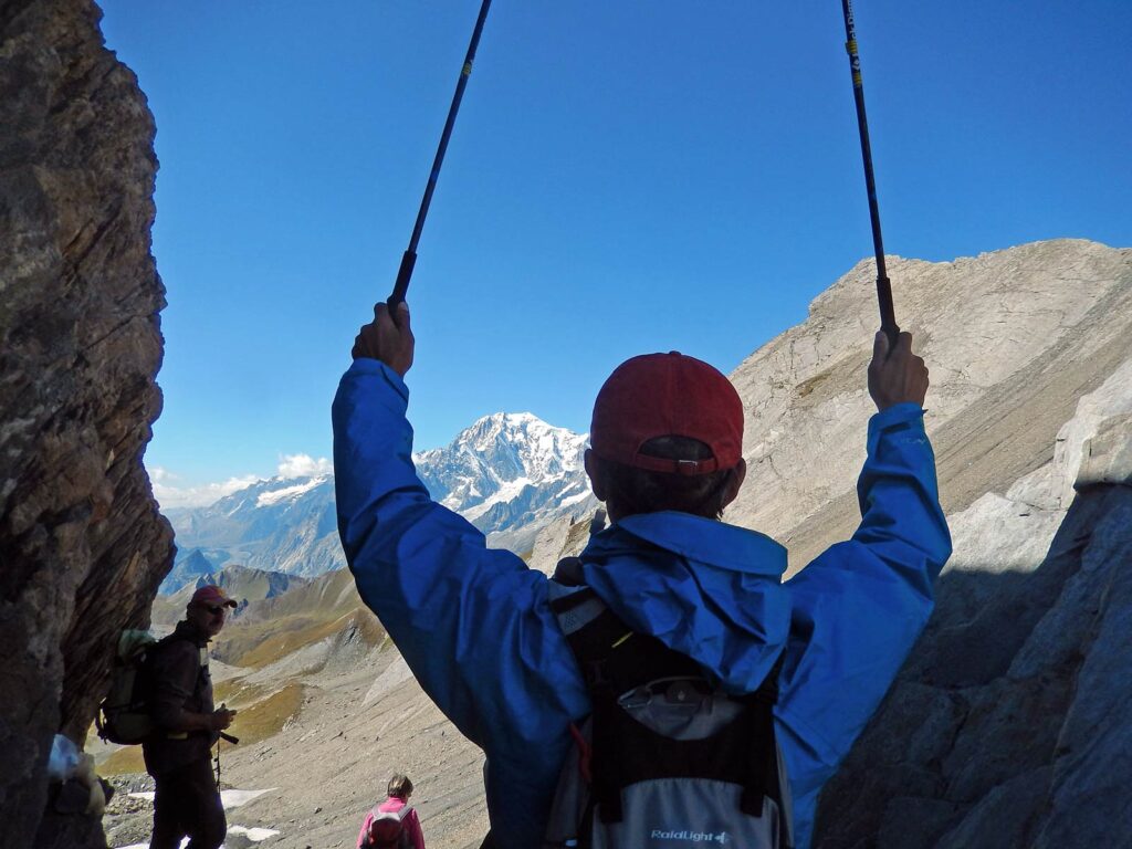 Arrivo al Col Malatra, dove finiscono le grandi fatiche del Tor des Geants.